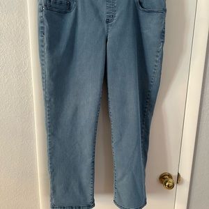 Pull on jeans light denim wash
